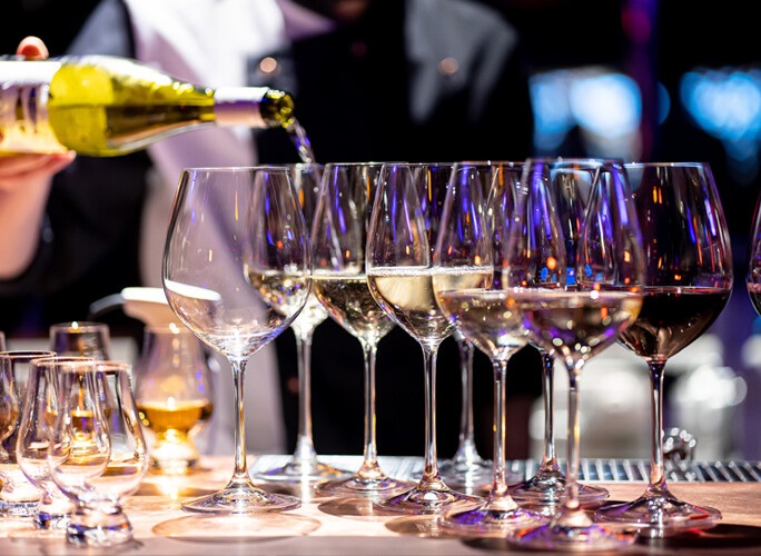 Planning a Corporate Event or Charity Balls?